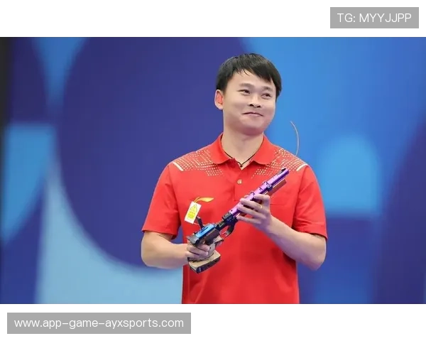 UFC精彩瞬间：一击震晕对手，逆转赛场的瞬间震撼心弦