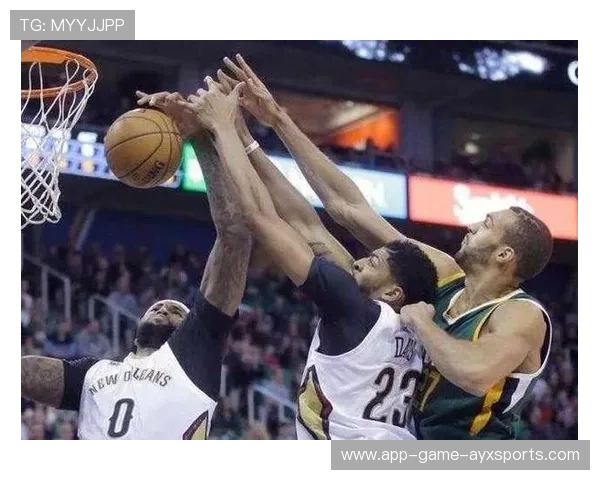 太阳替补表现：小球战术下的快速拉扯见效