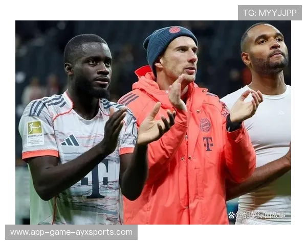 拜仁慕尼黑官宣于帕梅卡诺续约，法国中卫留守安联