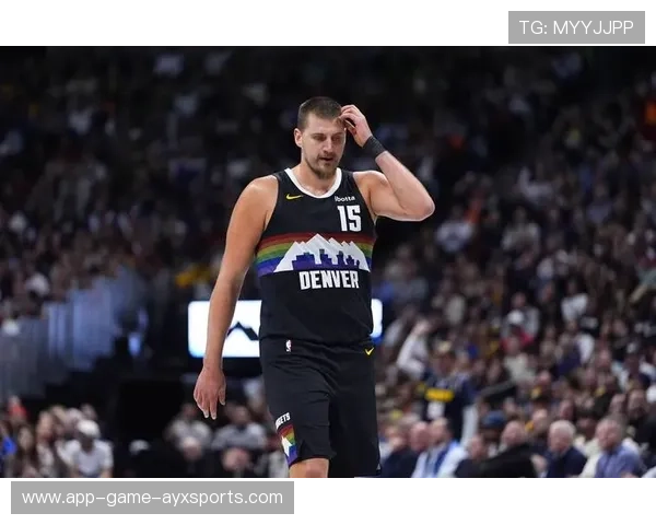 约基奇吸引包夹后传球助攻,掘金连得6分 约基奇吸引包夹后传球助攻,掘金连得6分