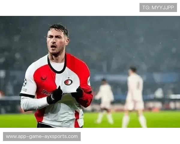 费耶诺德全力打造“左脚杀手”!边路冲击力十足的新星逐步崭露锋芒 费耶诺德全力打造“左脚杀手”!边路冲击力十足的新星逐步崭露锋芒