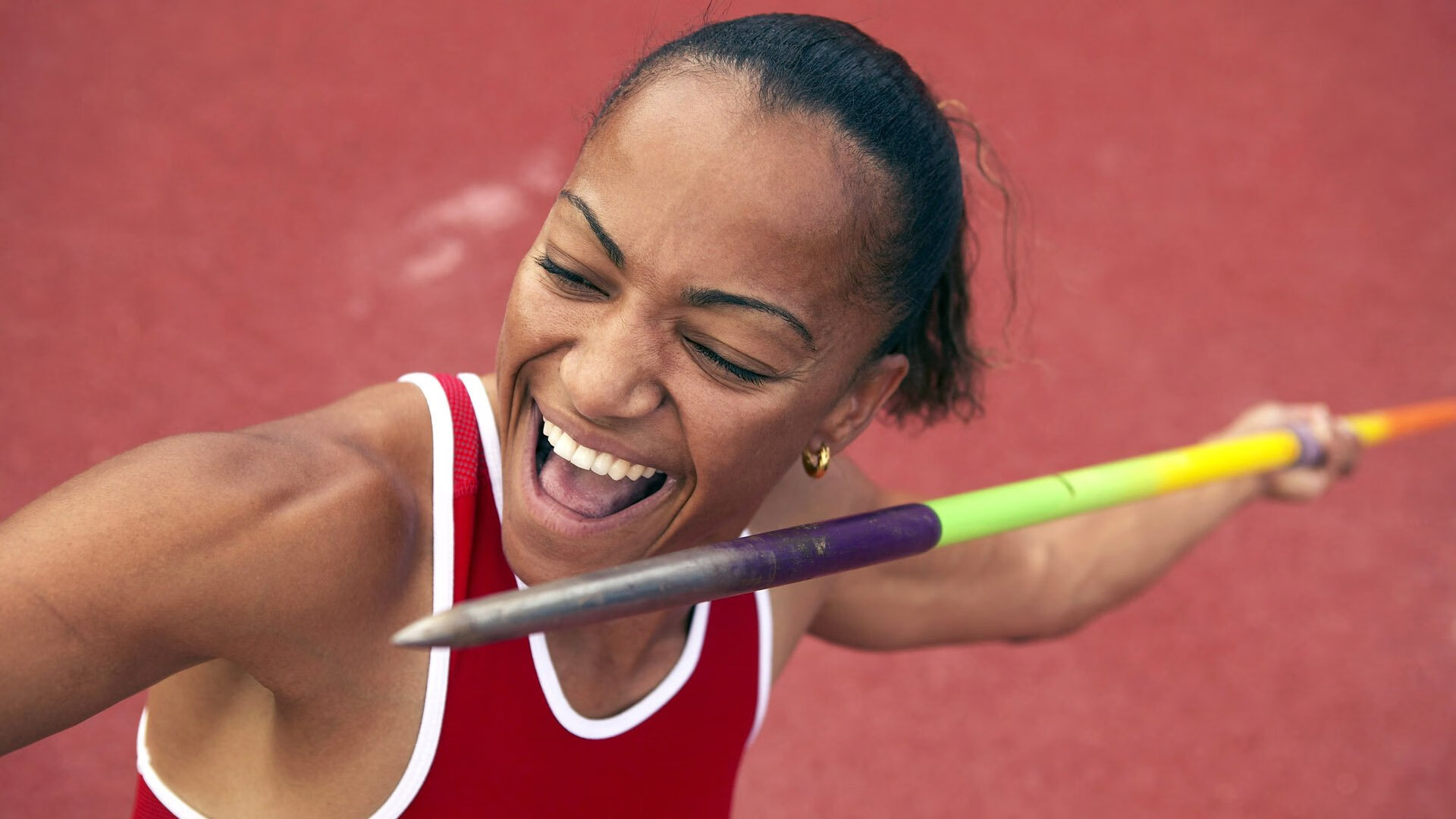 低视力飞盘定向赛 彩色高对比度飞盘成为关键装备